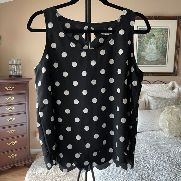 Maison Jules Tops - MAISON JULES SCALLOPED TANK TOP POLKA DOTS BLACK M